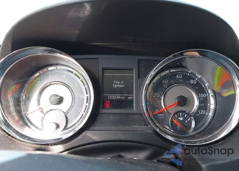 2015 Chrysler Town & Country Touring из США, поврежденный, VIN 2C4RC1BG5FR534107